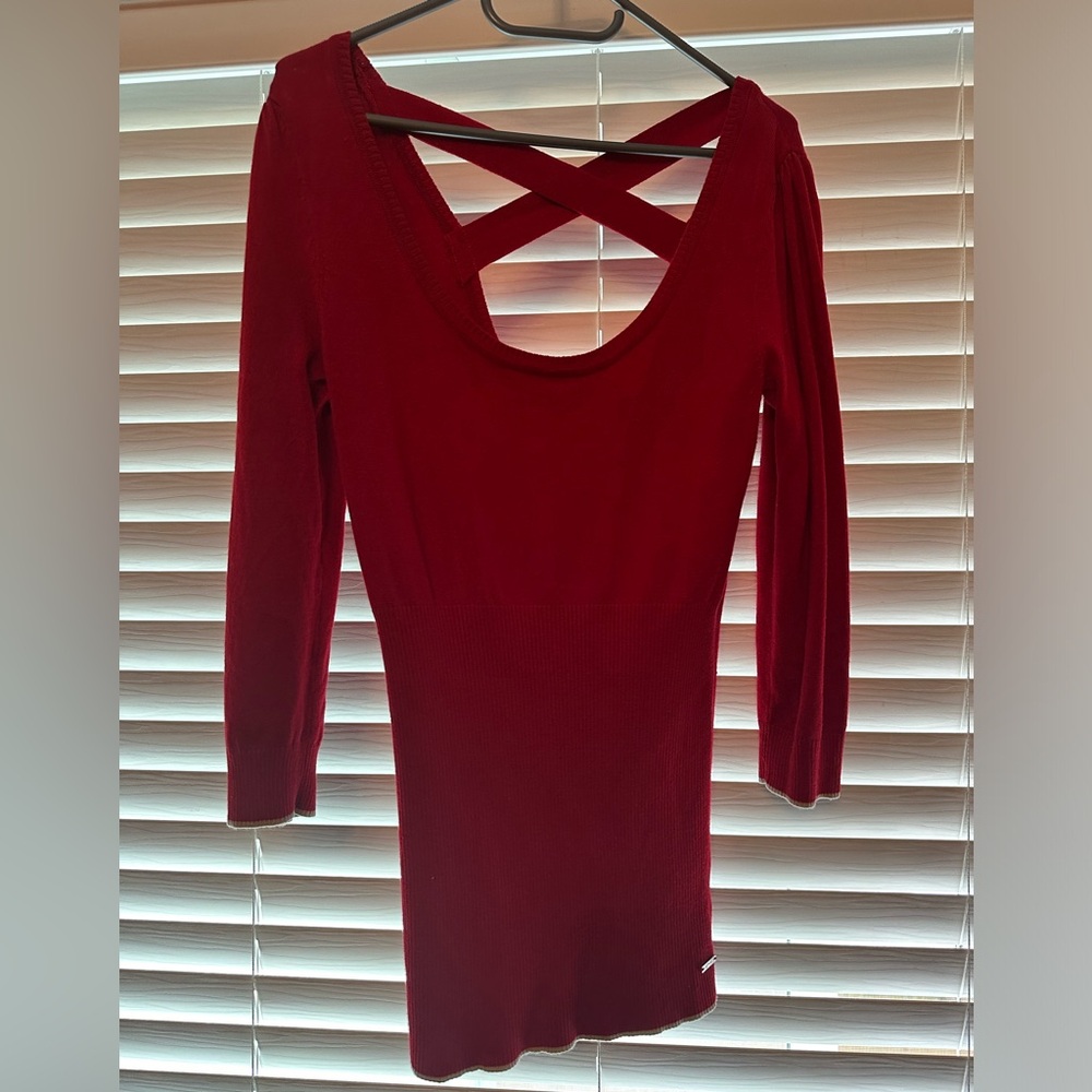 Women’s Guess shirt